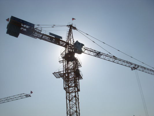 Bon prix Ascension interne 60 m/min 12 t Mécanisme de remorquage de la grue de tour de construction en ligne