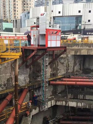 Q345B Échafaudage en acier de 1000 kg et élévateur à pignon pour tunnel